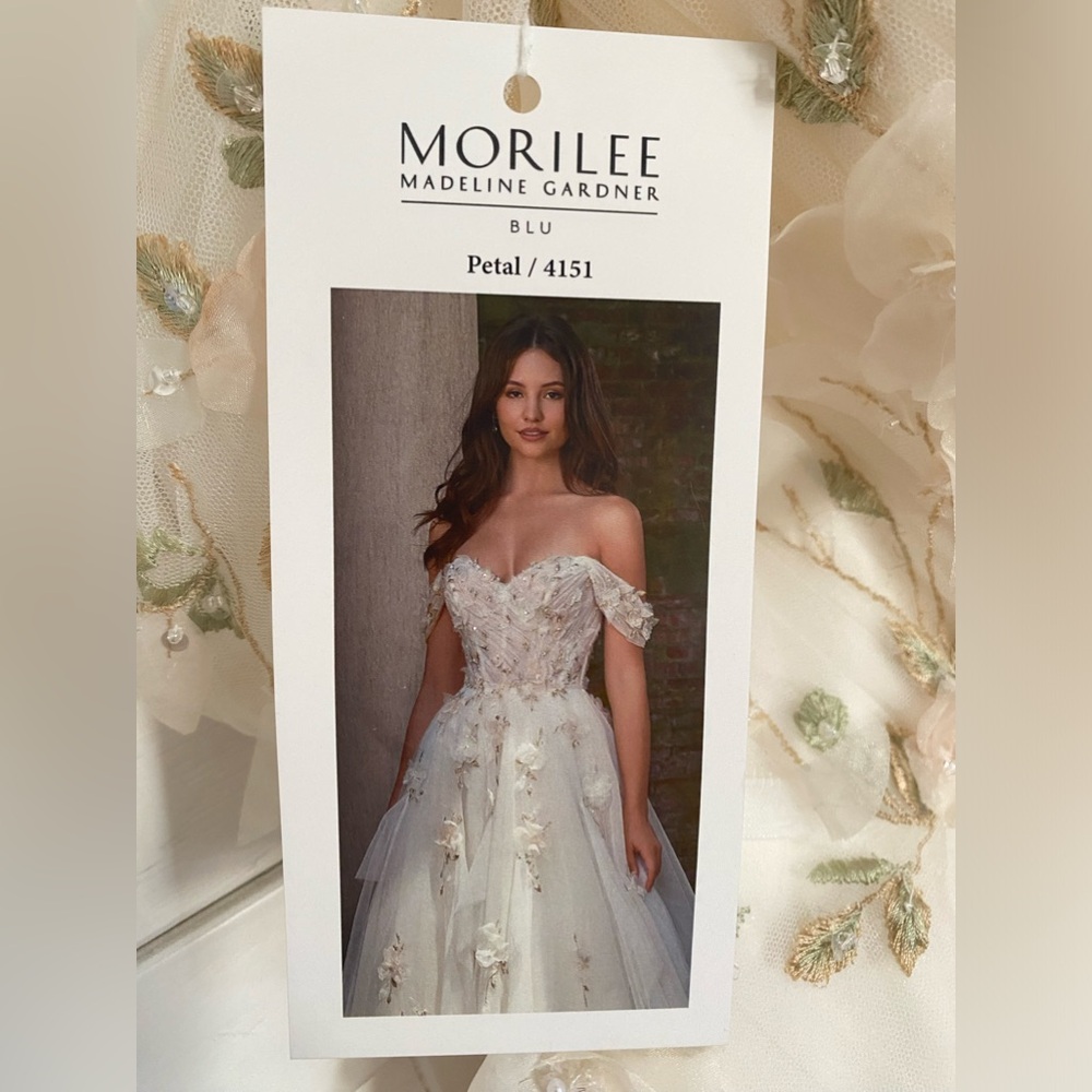 NEW - NEVER WORN MORILEE
MADELINE GARDNER
BLU - Picture 2 of 4